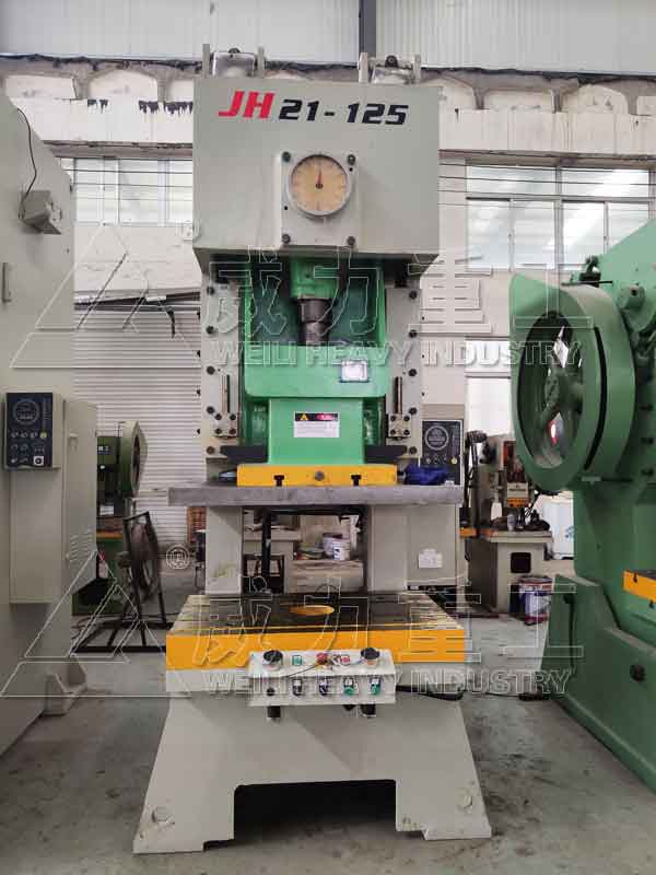 125噸氣動沖床廠家生產完成