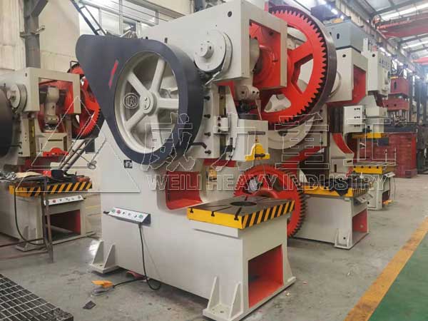 鋼板固定臺160噸深喉口沖床壓力機